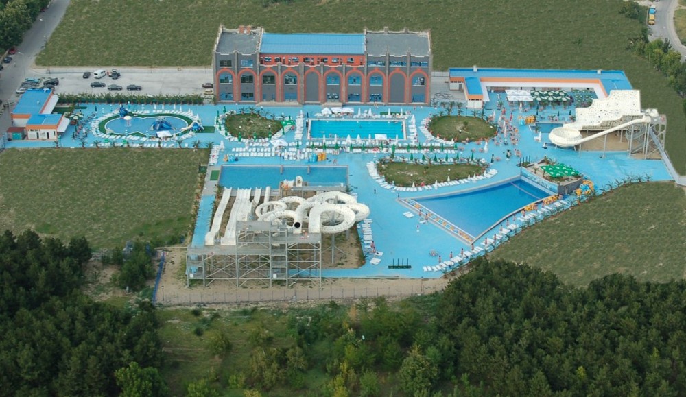 "Aqualand" seasonal aquapark